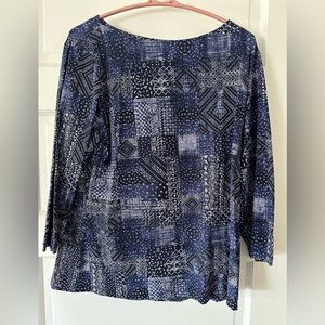 J McGlaughlin Catalina Cloth Blue Print BoatNeck 3/4 Sleeve Button Shoulder Tee